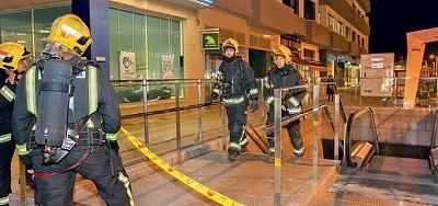 Dos hombres rescatan a una niña de seis años de un incendio, estaba sola en su casa