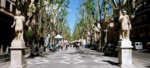 El Ayuntamiento de Palma retira el nombre de los Duques de Palma a la Rambla