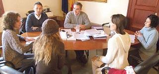 Los padres piden al alcalde que no se cierre el colegio Ses Marjades