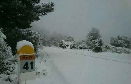 La nieve obliga a cerrar tres tramos de carretera en la Serra de Tramuntana, que suman 62 kilómetros