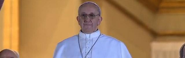 Jorge Mario Bergoglio se convierte en el Papa Francisco I  