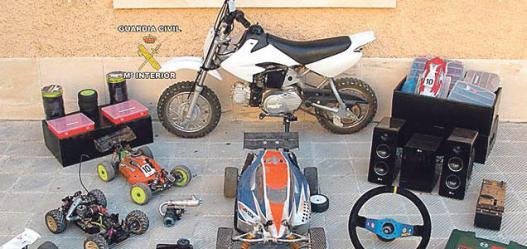 La Guardia Civil detiene en Campos a los autores de seis robos en domicilios