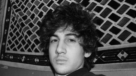 El sospechoso de Boston está consciente y se comunica por escrito