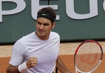 Federer fulmina a Carreño y accede a segunda ronda