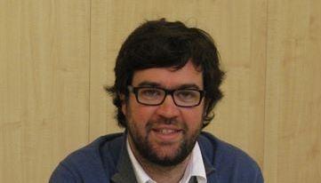 MÉS critica la 'ineptitud' de Isern al dejar a '680 niños sin campamentos de verano por primera vez en 27 años'