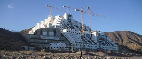 La reforma de la Ley de Costas, que amnistía 125.000 viviendas, entra en vigor este viernes