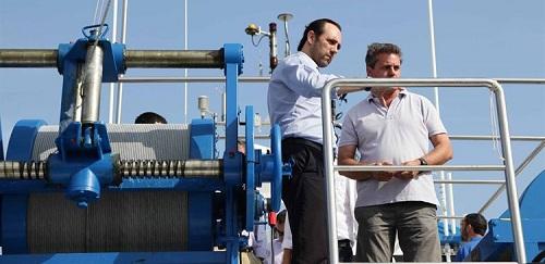 Bauzá visita en el muelle de Sant Pere el catamarán de investigación oceanográfica SOCIB