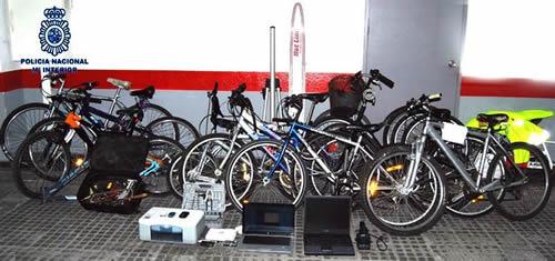 Desarticulan una banda de ladrones de bicicletas, formada por tres hombres y dos chicas menores de edad