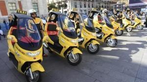 Los taxistas de Palma piden al Ayuntamiento que actúe contra la 'competencia desleal' de los vehículos de tres ruedas
