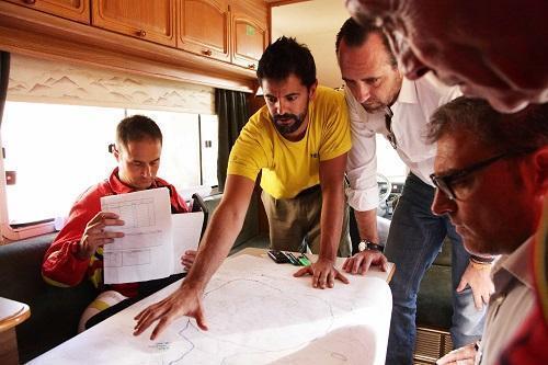 Bauzá anuncia que este sábado llegarán 70 efectivos del UME y admite que el incendio tiene 'mal aspecto'