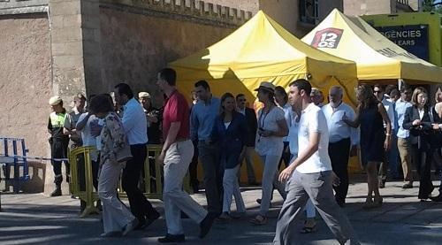 La Reina, el Príncipe y la Infanta Elena se encuentran visitando la zona afectada por el incendio de Andratx
