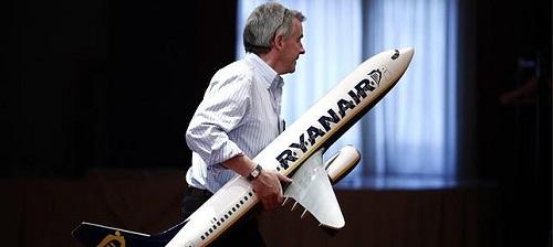 Ryanair cree que será «inevitable» cobrar por el equipaje de mano
