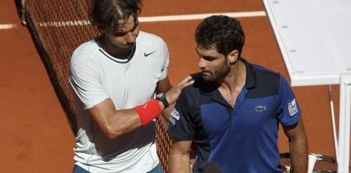 Nadal y Andújar avanzan en dobles