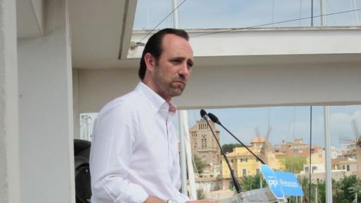 Bauzá no comparecerá en el Parlament por los expedientes a directores, que son 'ilegales' según el PSIB