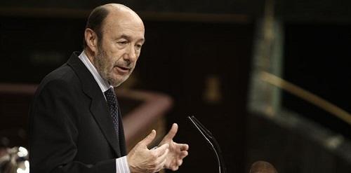 Rubalcaba: 'El Gobierno ha tratado de hacer un guiño a algunas CCAA y ha enfadado a todas'