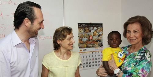 MÉS critica que Bauzá ha visitado Cáritas por primera vez 'para hacerse una foto con la reina española'