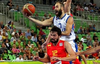 Grecia vence a España