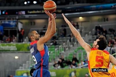 Francia supera a España en semifinales
