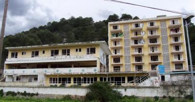 La demolición del hotel Rocamar costará 483.000 euros y la zona estará restituida entre enero y febrero de 2015