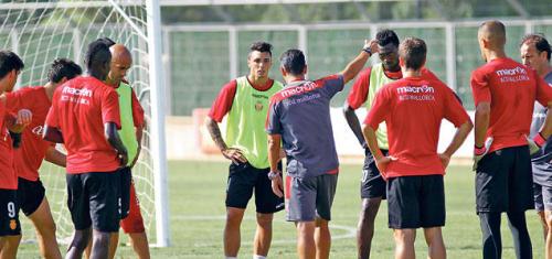 Oltra expulsa a Ximo del entrenamiento