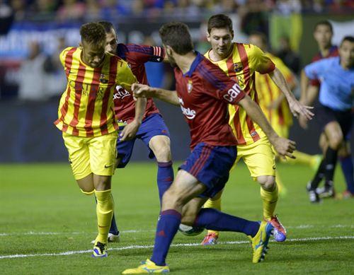 Osasuna frena al Barça en El Sadar