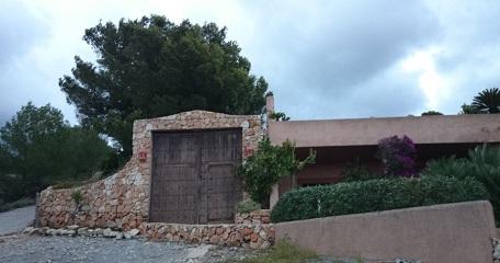Un juez impide a Sant Josep (Ibiza) demoler este viernes la vivienda ilegal construida en Puig d'en Serra