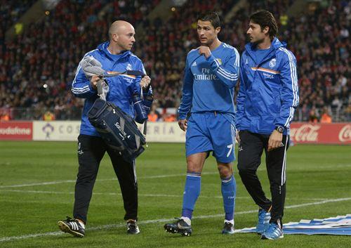 Cristiano y Arbeloa, bajas ante el Valladolid