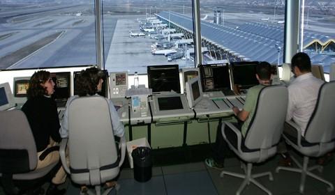 Los controladores aéreos piden archivar las causas pendientes por el caos aéreo de 2010