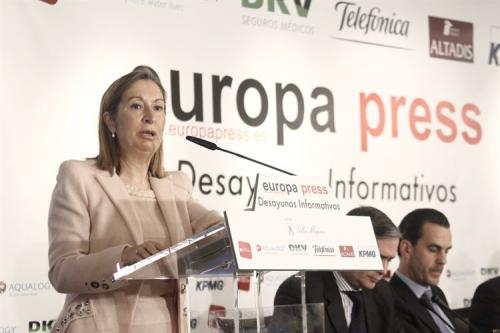 La ministra Pastor dice que corresponde a los tribunales determinar la responsabilidad del cierre del espacio aéreo