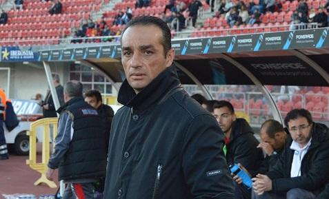 Oltra: “El equipo con diez ha superado al rival en casi todo”