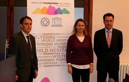Salom presenta a los alcaldes y agentes económicos de la Serra de Tramuntana el catálogo de promoción turística