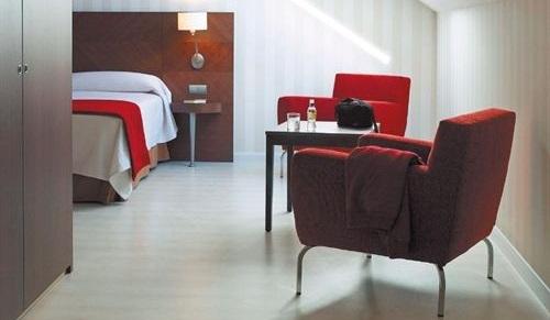 El 77% de los españoles se lleva algún artículo de la habitación de hotel