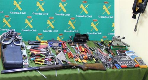 Detenido un hombre como presunto autor de más de 28 robos con fuerza en el interior de vehículos en Mallorca