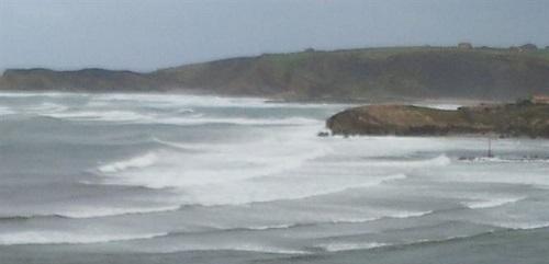 Baleares seguirá este domingo en alerta por viento y fenómenos costeros