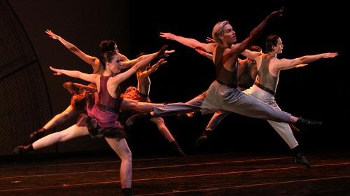 Palma lleva la danza a los espacios públicos para atraer turistas fuera de temporada