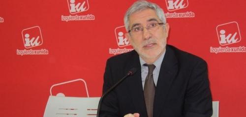 Llamazares acusa al fiscal de 'plegarse' a las presiones de Casa Real y el Ministerio de Justicia