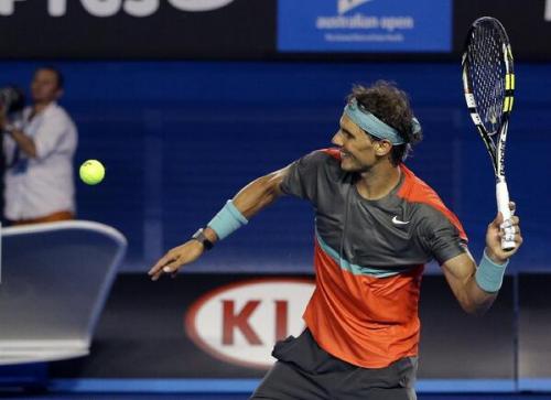 Nadal supera a Monfils y se mete en octavos de final