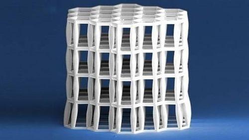 Un material resistente como el acero pero menos denso que el agua