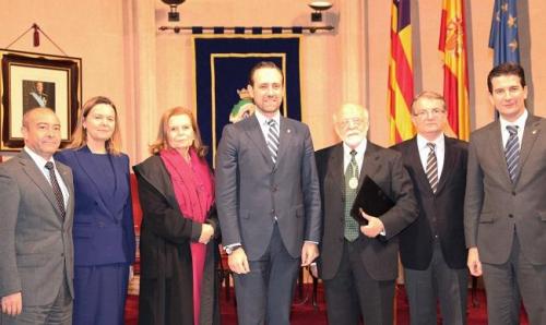El presidente Bauzá anuncia que el Casal Solleric albergará una gran exposición sobre la figura del archiduque Lluís Salvador, comisariada por Carme Riera