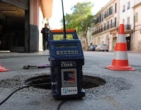 Trabajos de detección de fugas de agua

en la red de abastecimiento de Manacor
