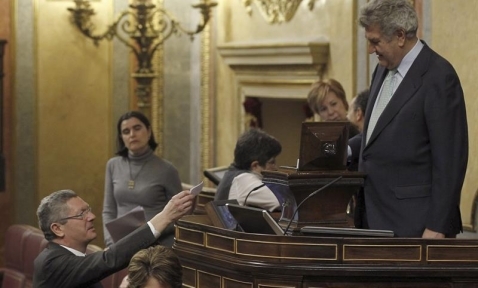 El PP impone la disciplina de voto y respalda en bloque la reforma del aborto de Gallardón