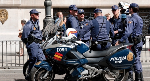 La Policía Nacional detiene a tres jóvenes por seis robos con fuerza en viviendas de una urbanización