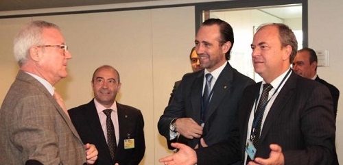 Monago critica que presidentes como Bauzá pidan financiación en función de población y les invita a visitar Extremadura