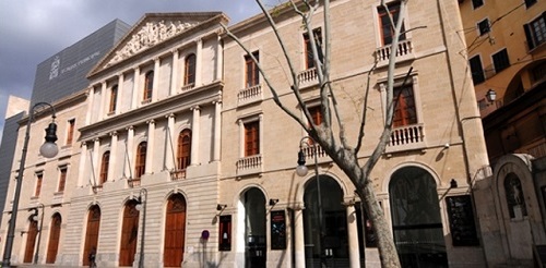 UGT denuncia que los gestores del Teatro Principal han 'despilfarrado' 109.000 euros en indemnizaciones