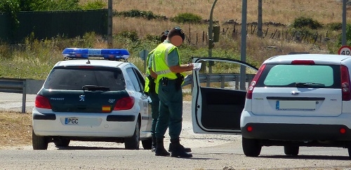 La Guardia Civil detiene a un ladrón tras rastrear las llamadas realizadas desde un móvil que había robado