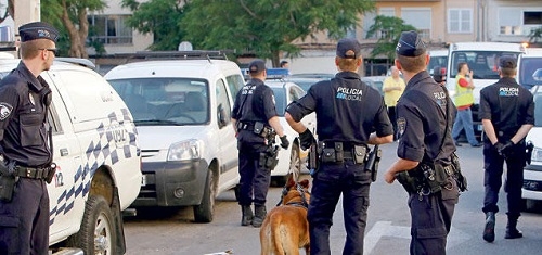 https://www.noticiasmallorca.es/imatges/fotosweb/2014/07/01/5086policia.jpg