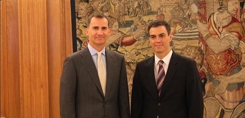 Felipe VI aborda con Pedro Sánchez la situación económica y social de España