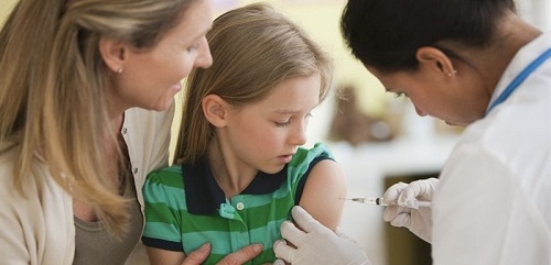 Salud Pública empieza a distribuir 10.600 vacunas contra el meningococo de los grupos ACWY