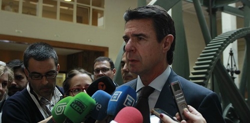 El ministro Soria figura en los 'Papeles de Panamá' como administrador de una empresa unos meses en 1992