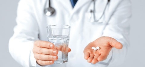 Los médicos españoles insisten en acabar con el desgobierno de la sanidad pública y poner de acuerdo a las CCAA